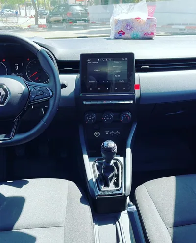 Renault Clio 5 white
