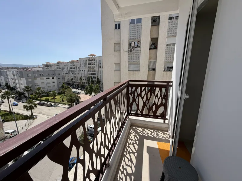 Appartement de luxe Mesnana GOLF ( Wifi, Clim centralisée, proximité) à Tanger — photo 14
