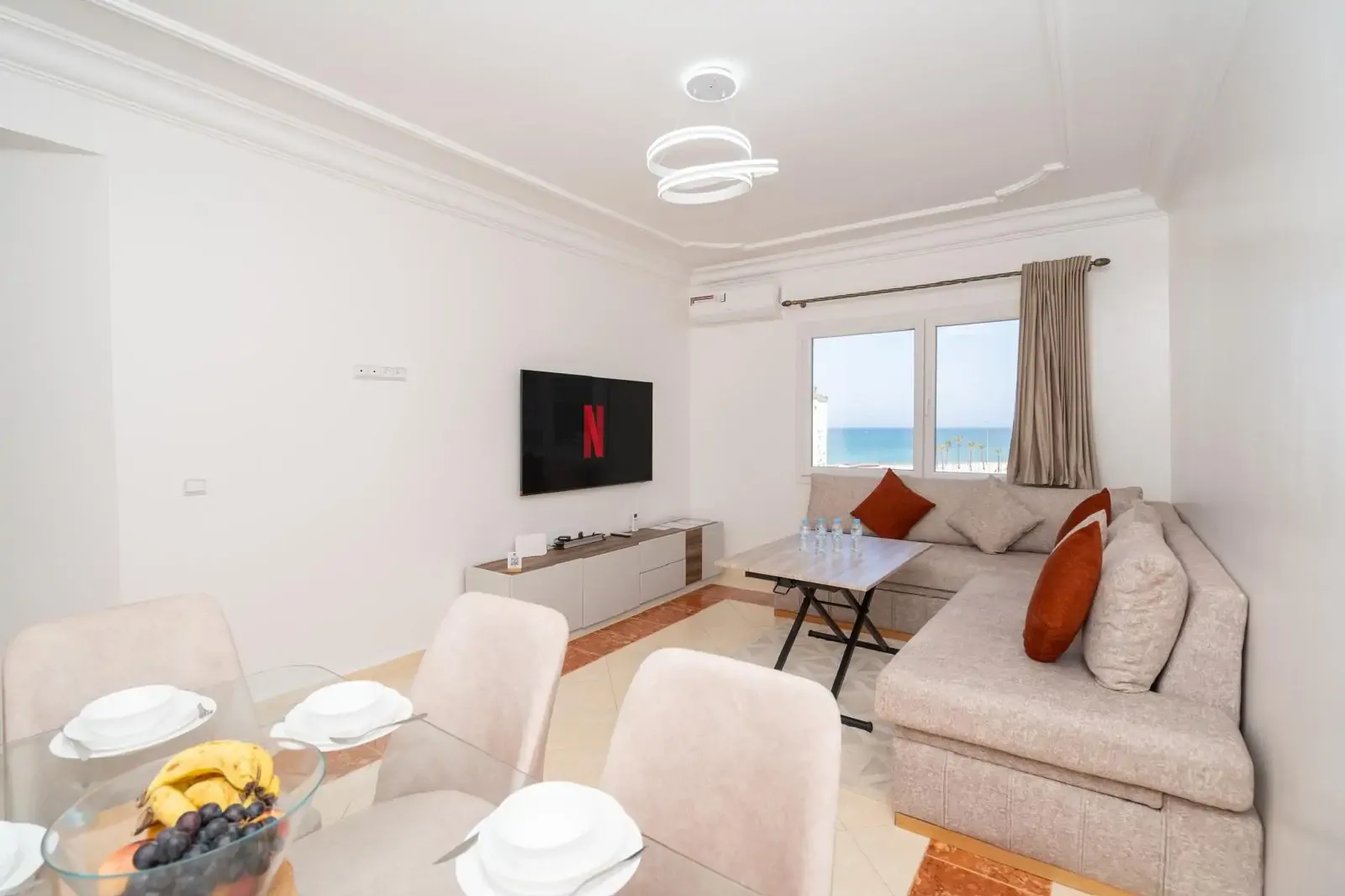 Appartement d’Exception à Tanger – Vue Mer Imprenable sur la Corniche !
