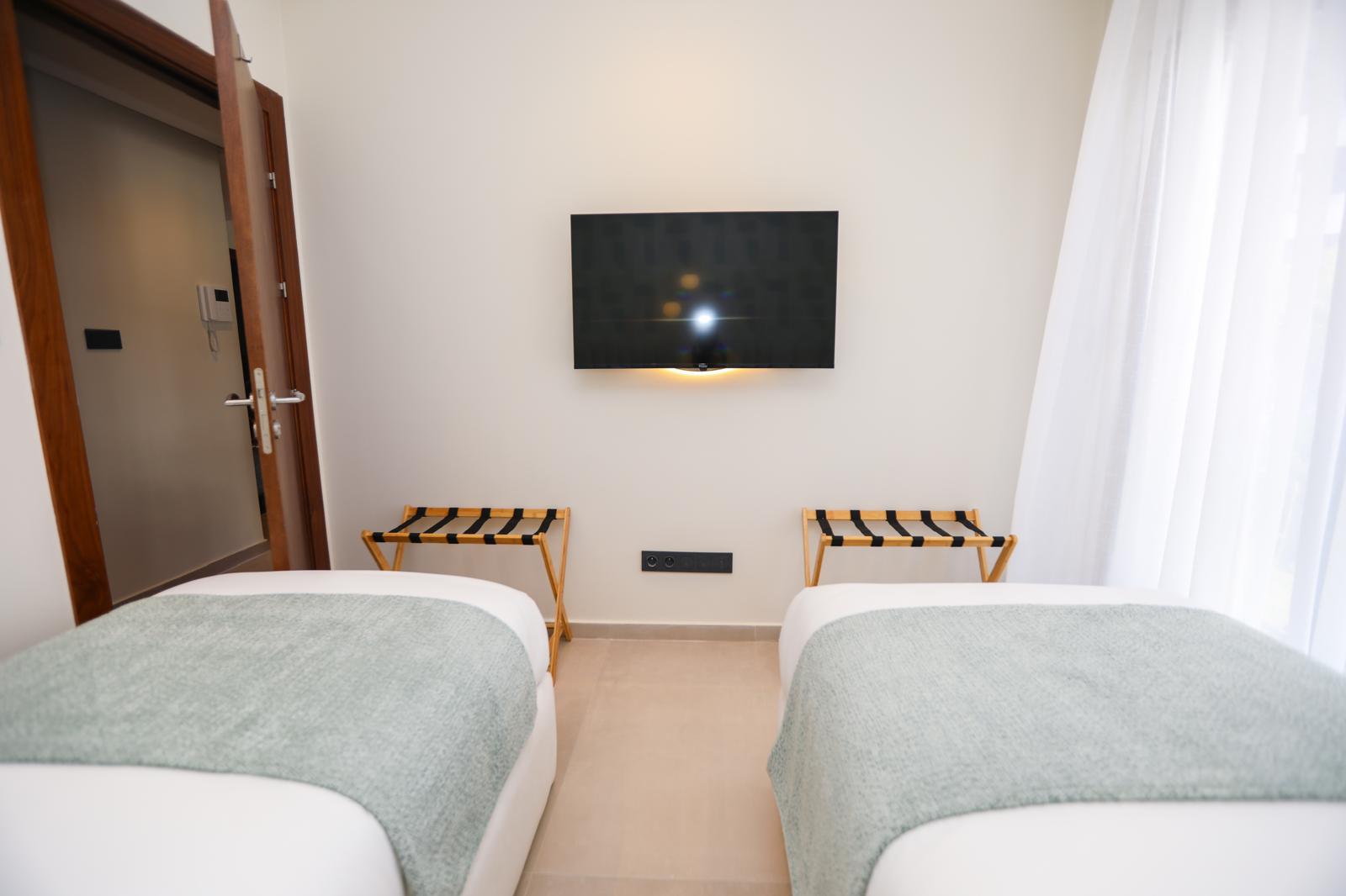 WhatsApp Image 2026-04-15 at 17.40.33-16