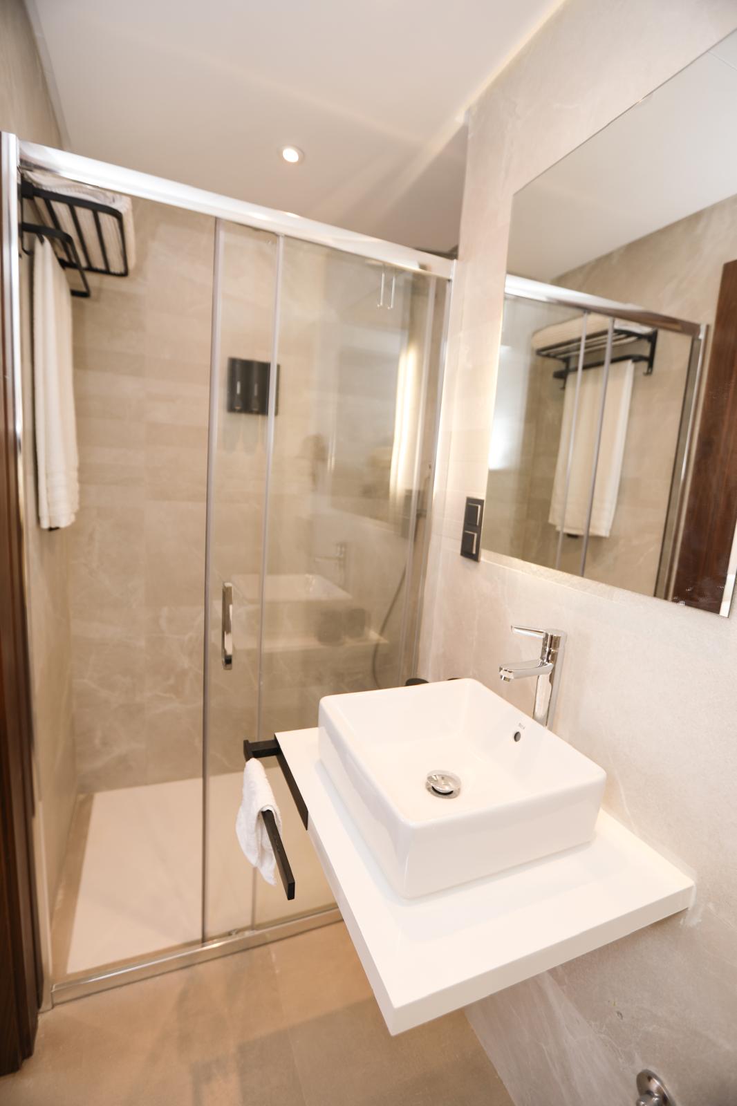 WhatsApp Image 2026-04-15 at 17.40.33-39